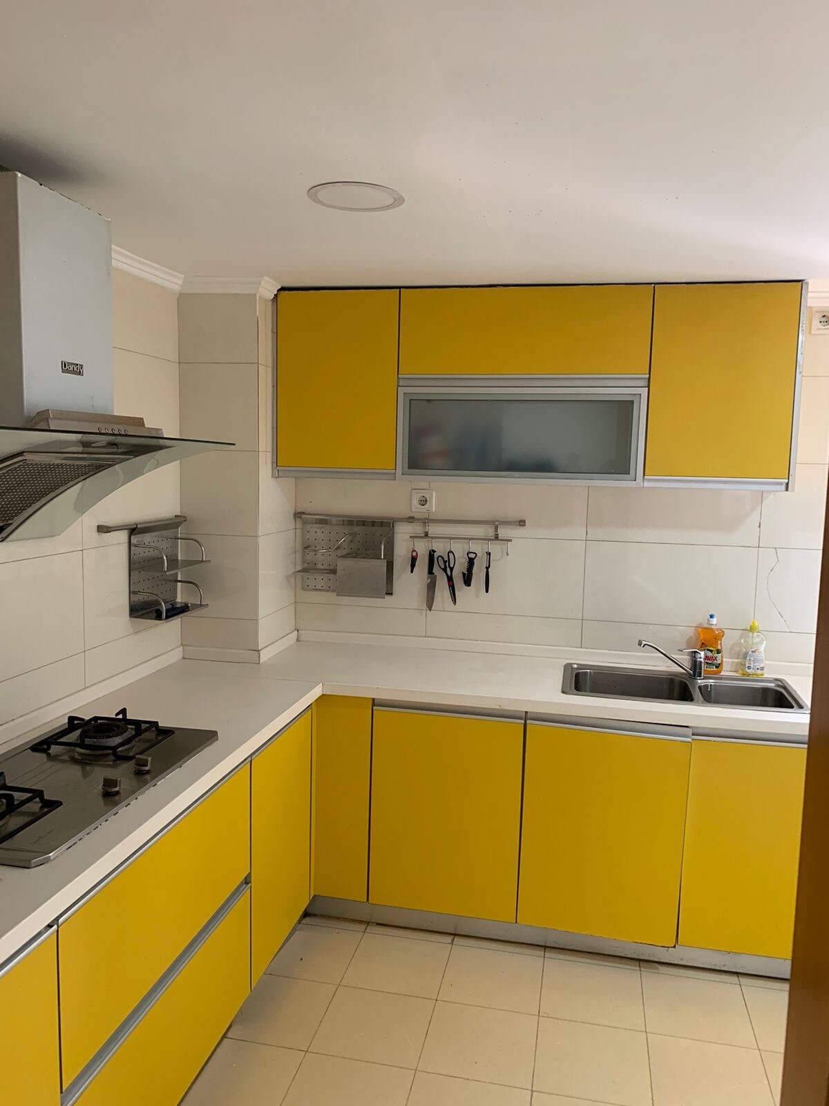 Apartamento T3
Vida pacífica zona 2 bloco 4