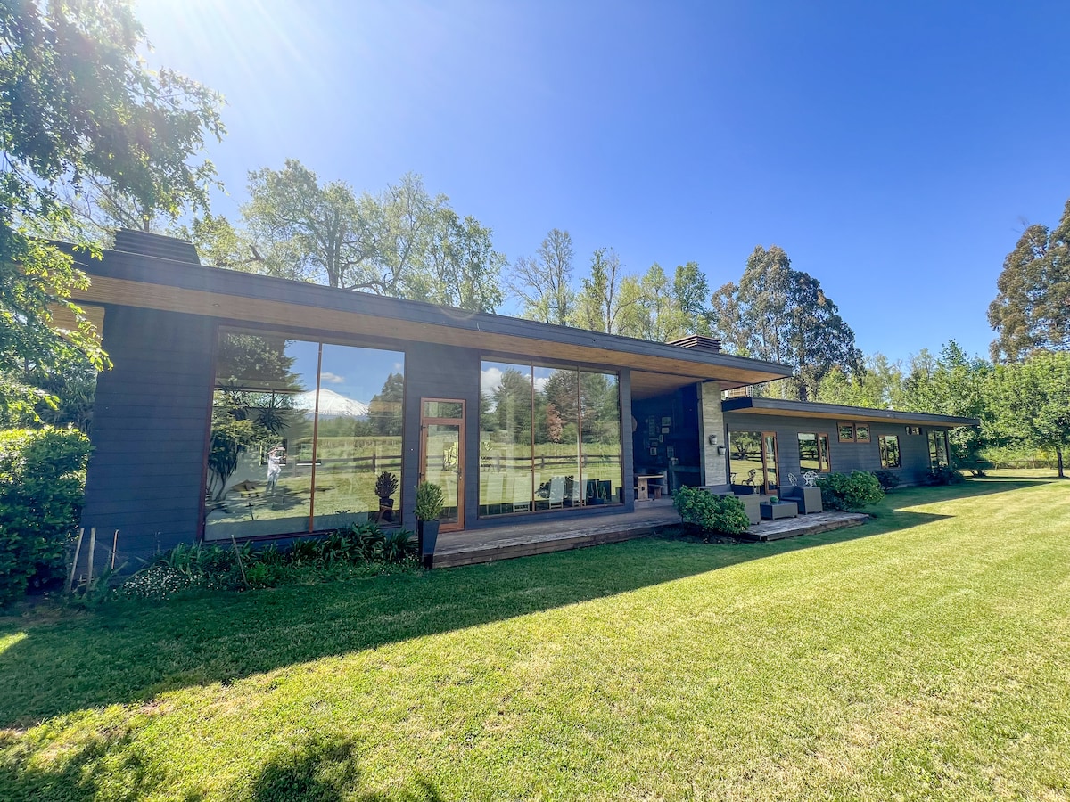 Casa con espectacular vista al Volcán Villarrica