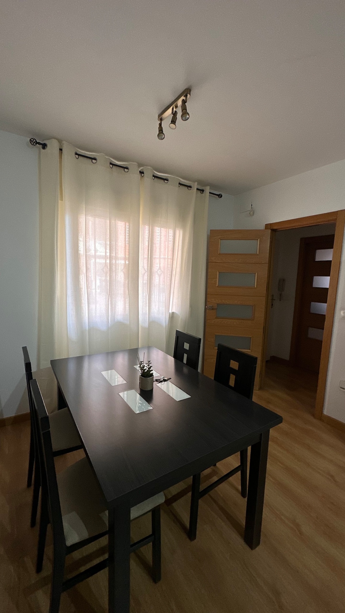 Apartamento en Baeza con piscina.