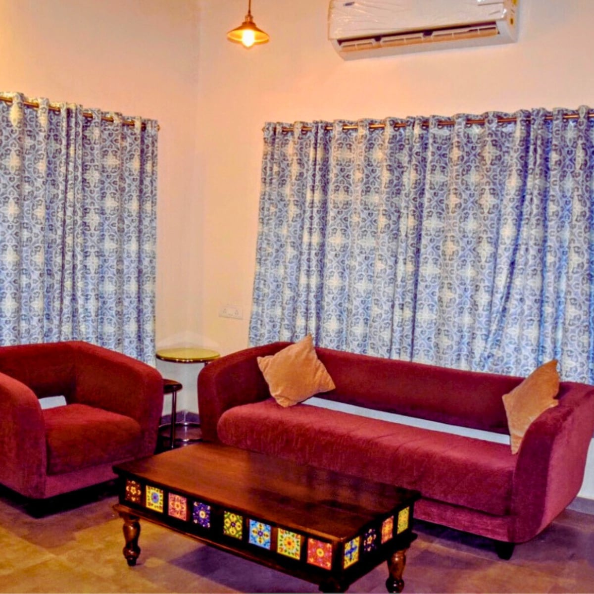 Karjat Hills  - Cozy Farmstay