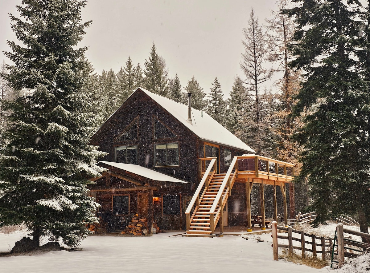 Moonlight Ridge Cabin