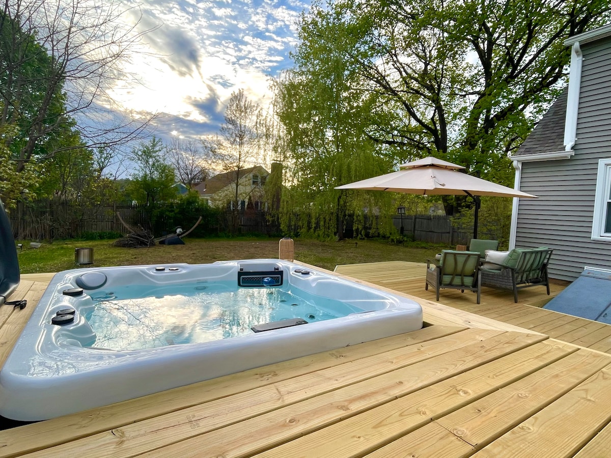 Gt Barrington sanctuary with hot tub