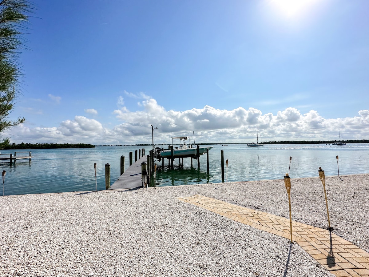 Bayfront home in Englewood, FL