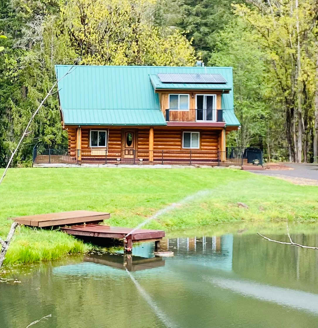 Hayden's Homestead Log Cabin on Big Fall Creek 6BR