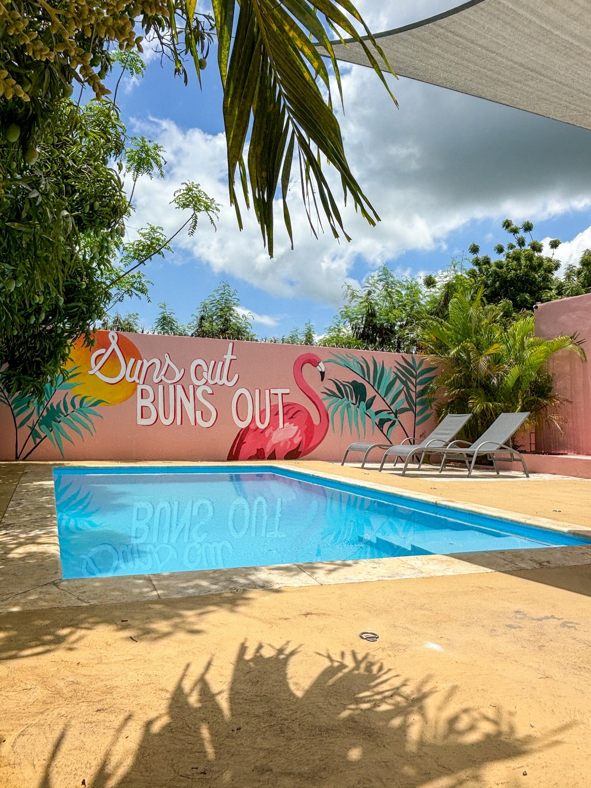 Haus Cumayasa的私人泳池