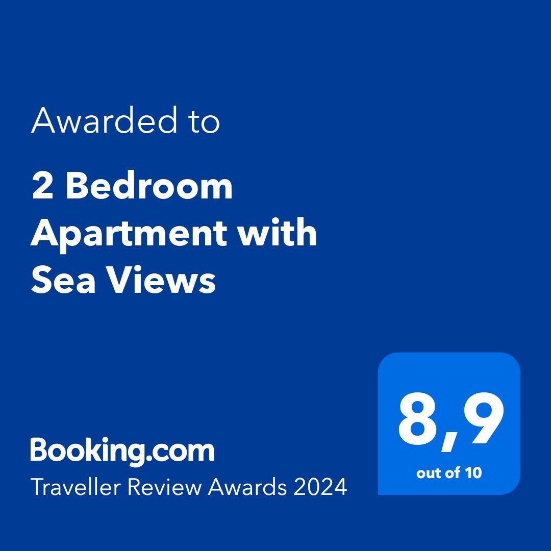 2卧室公寓，可俯瞰海景和公共泳池