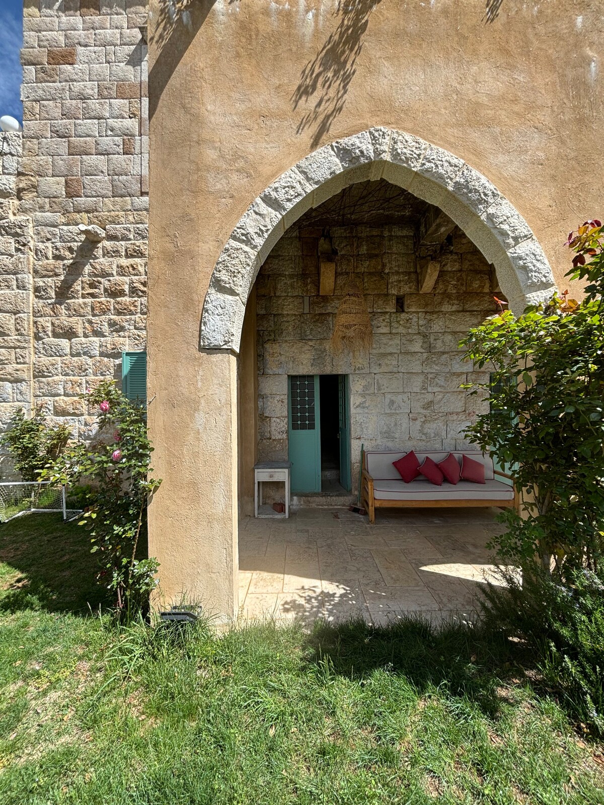 Old Stone House - Ehden