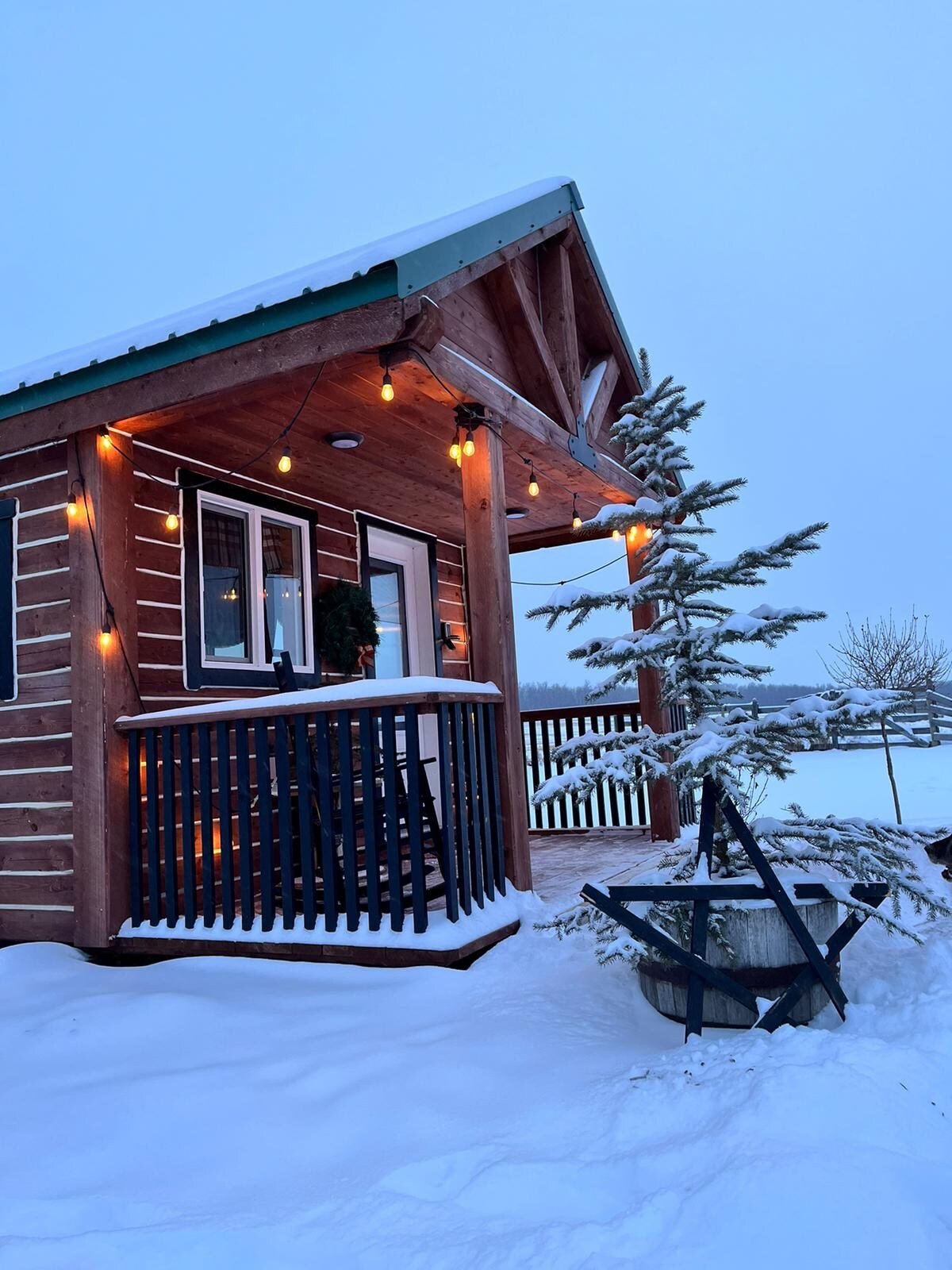 Whispering Winds Cabin -舒适的双人阁楼小木屋