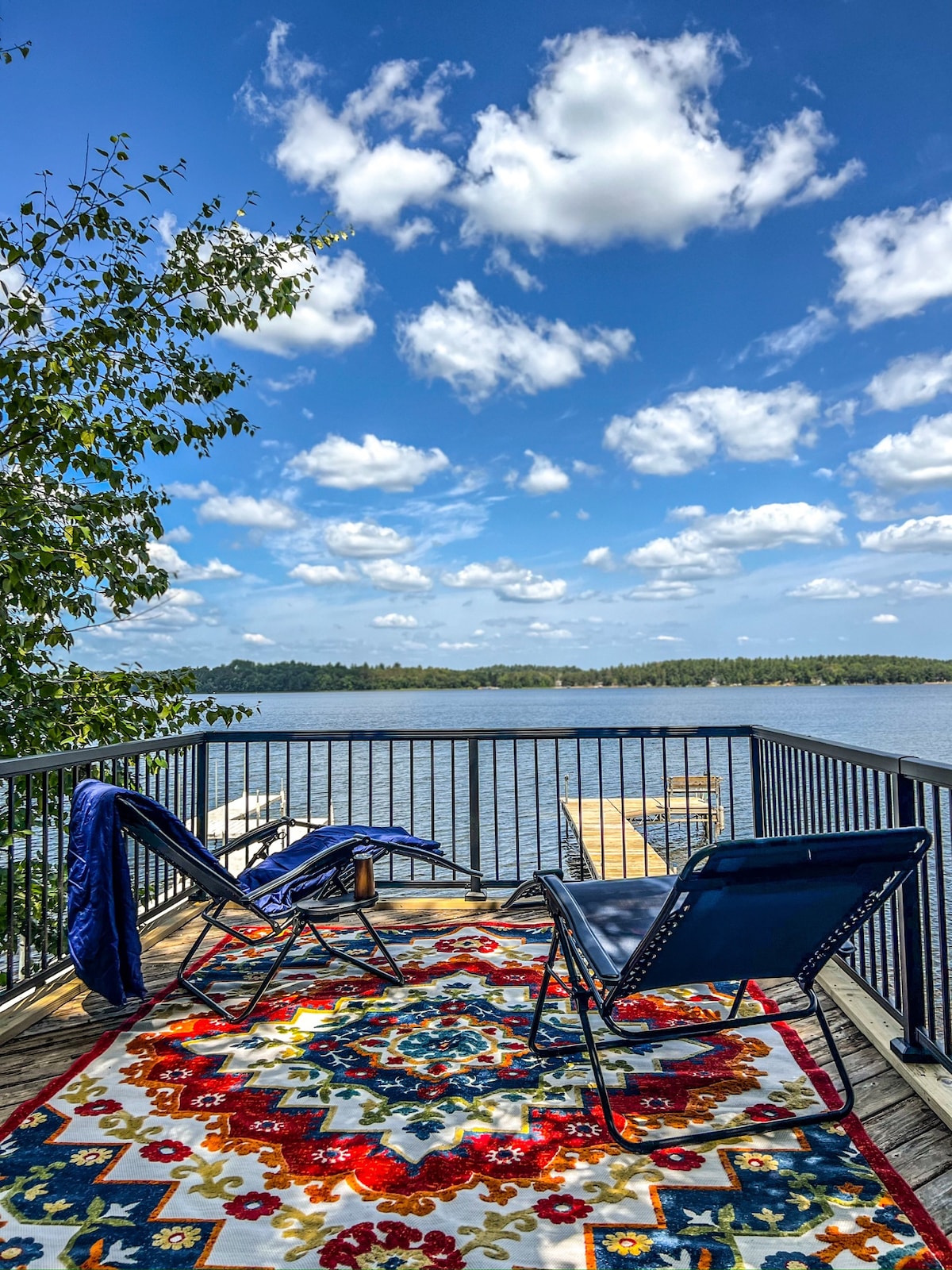 4 King Beds, Lakefront, Dock, Kayaks, Hot Tub