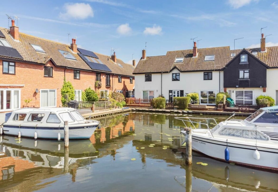 码头小屋。 Wroxham, Norfolk Broads 🚤