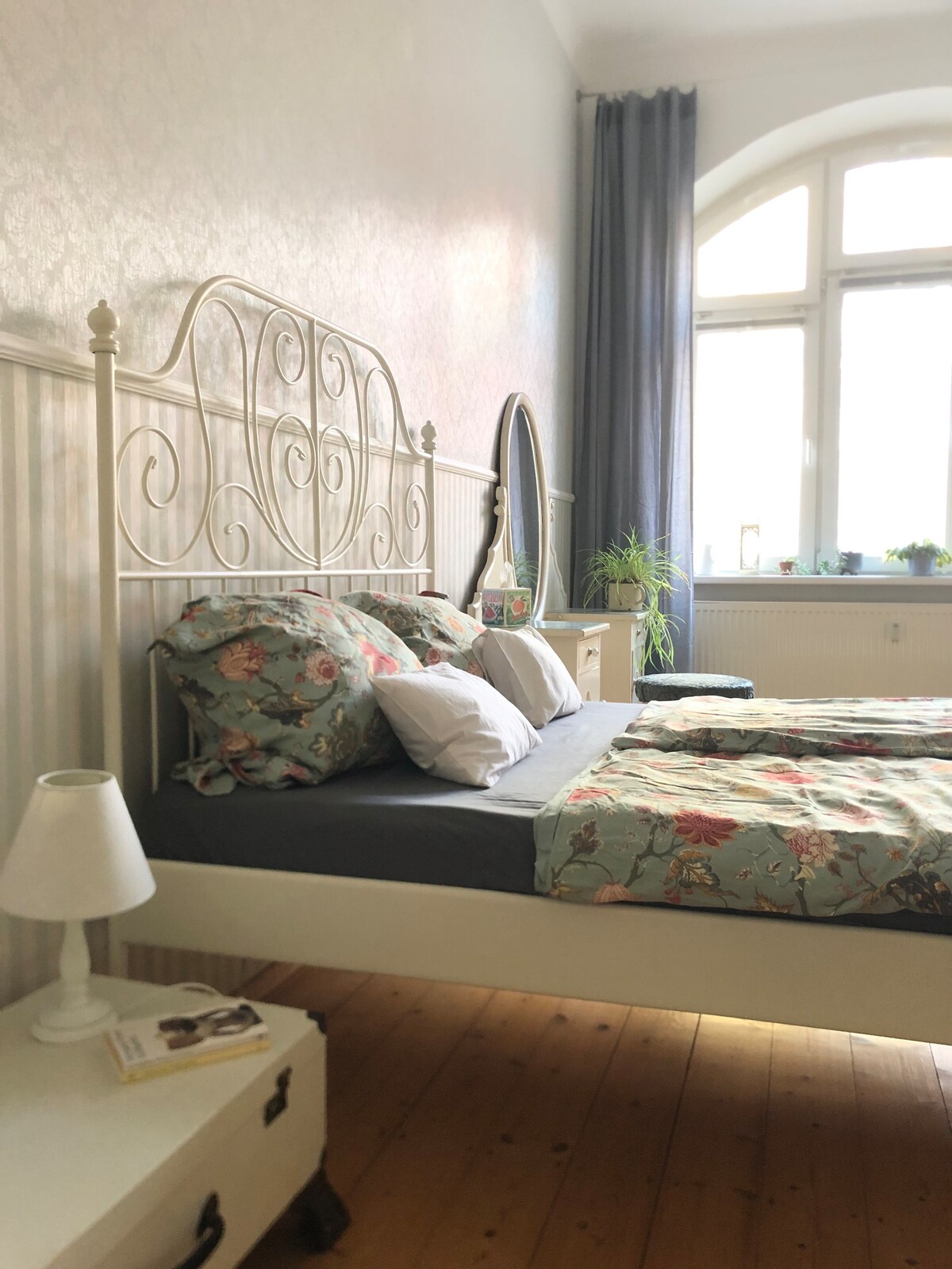 Zimmer mit privatem Bad in Jugendstil Villa