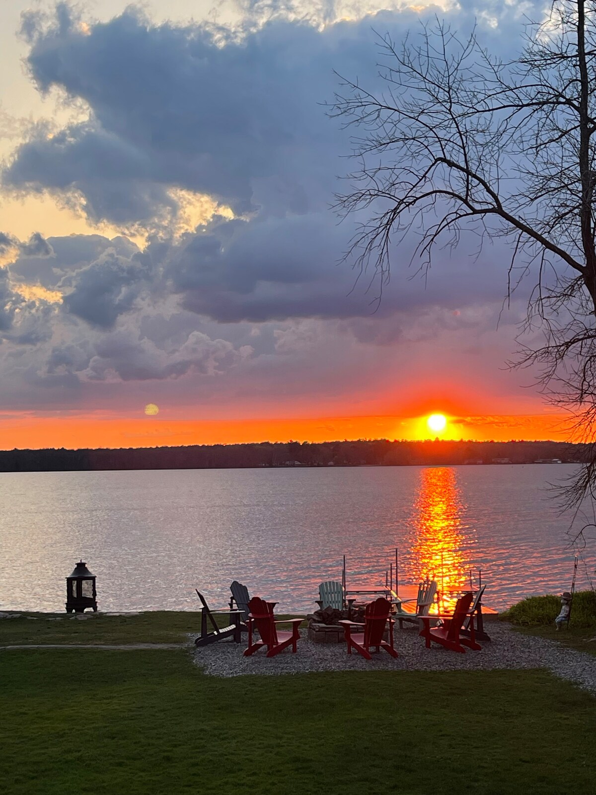 The Crown LakeFront