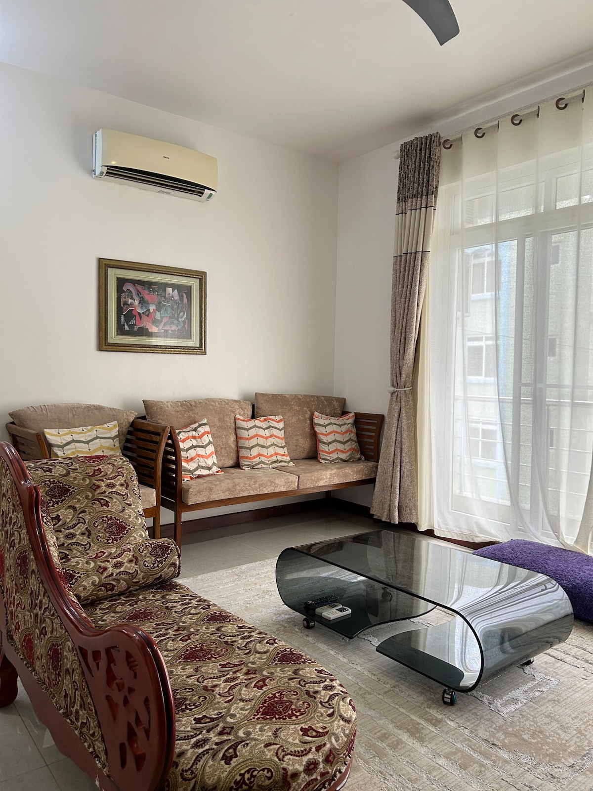 Comfortable & Modern Nashera Home.2 beds/2baths