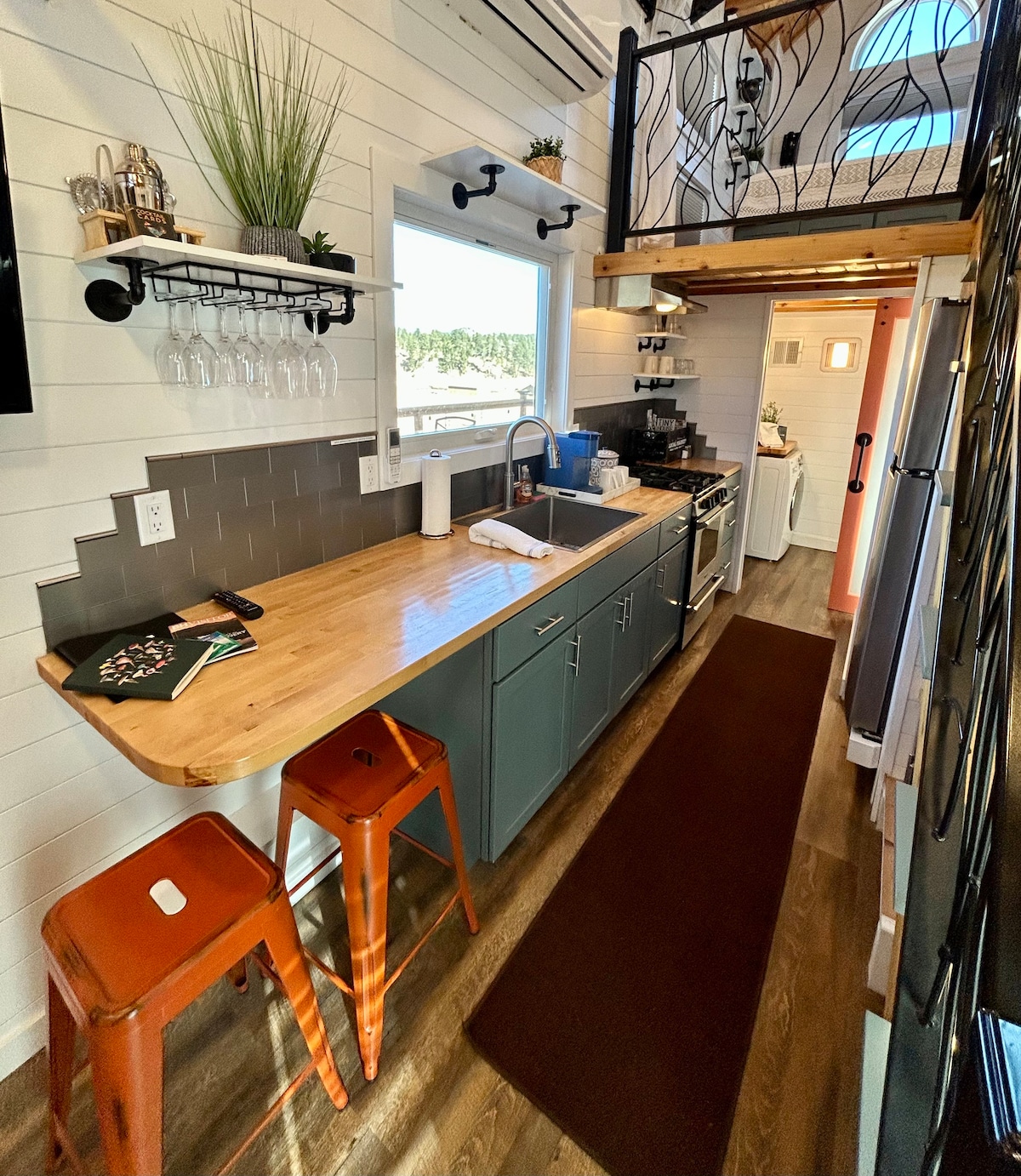 Rustic Modern Tiny House Next To Custer State Park