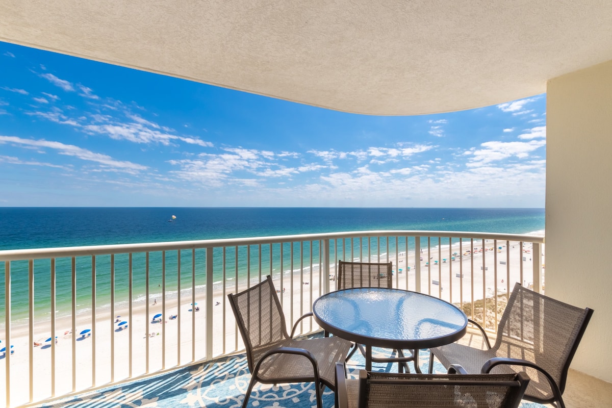 Gulf Shores beachfront2/2 corner condo Royal Palms