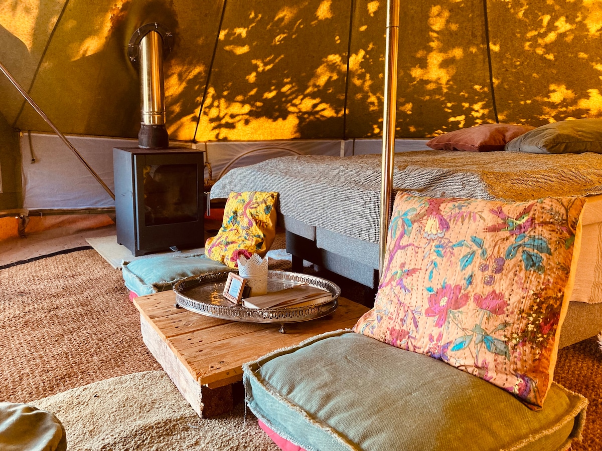 Bivouac帐篷，独立木柴浴缸可供选择