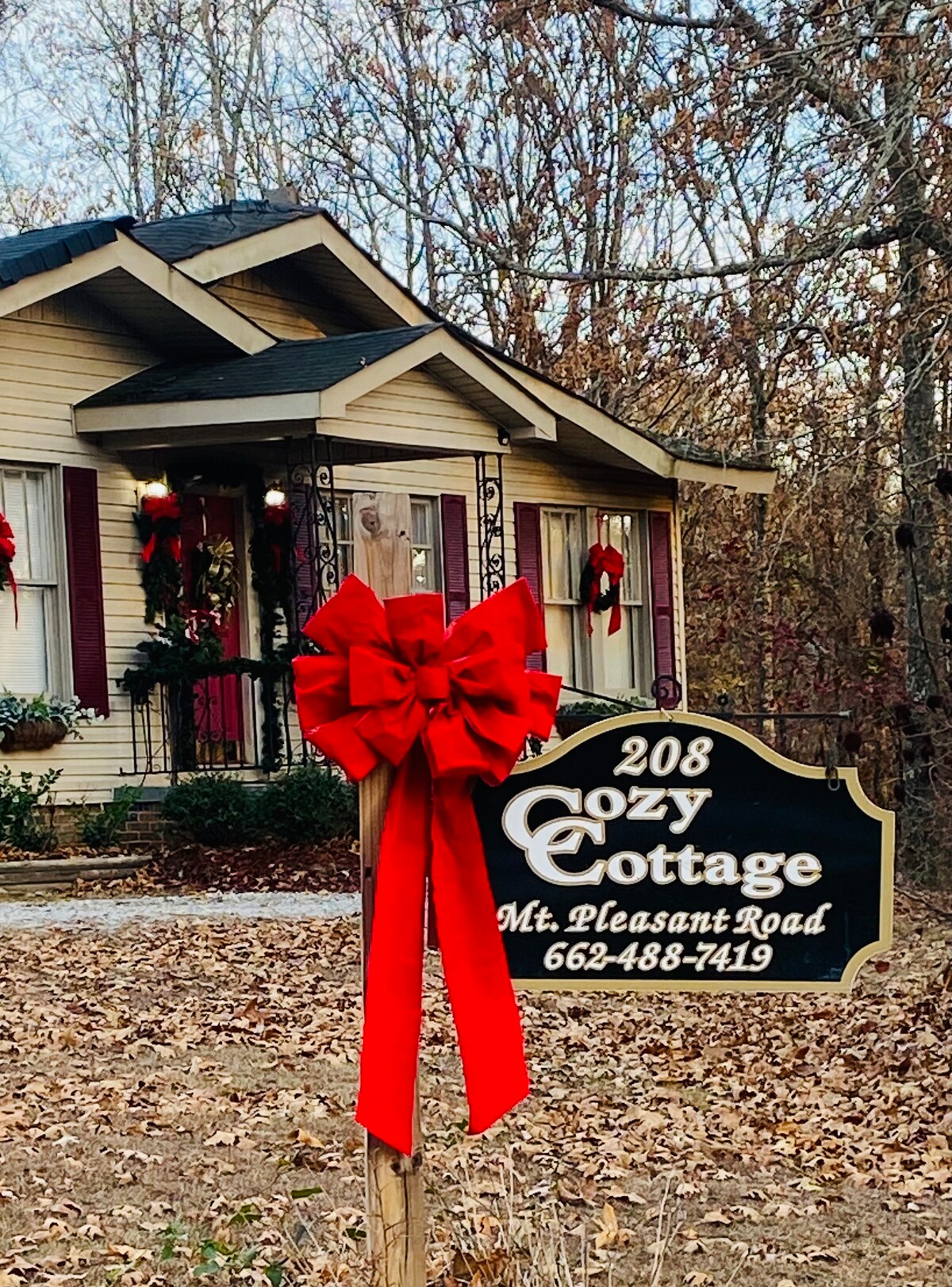 Cozy Cottage near Tupelo Flea Market Pet Friendly