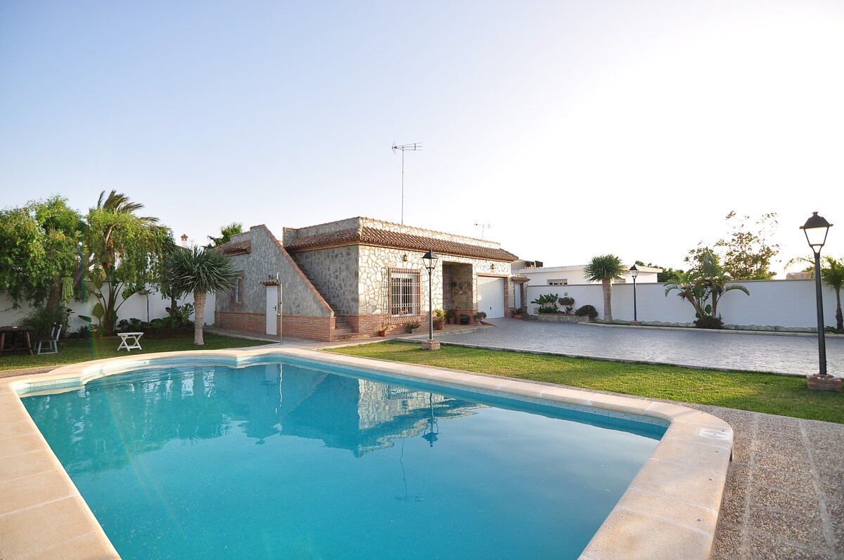 Villa con piscina privada en Zahora