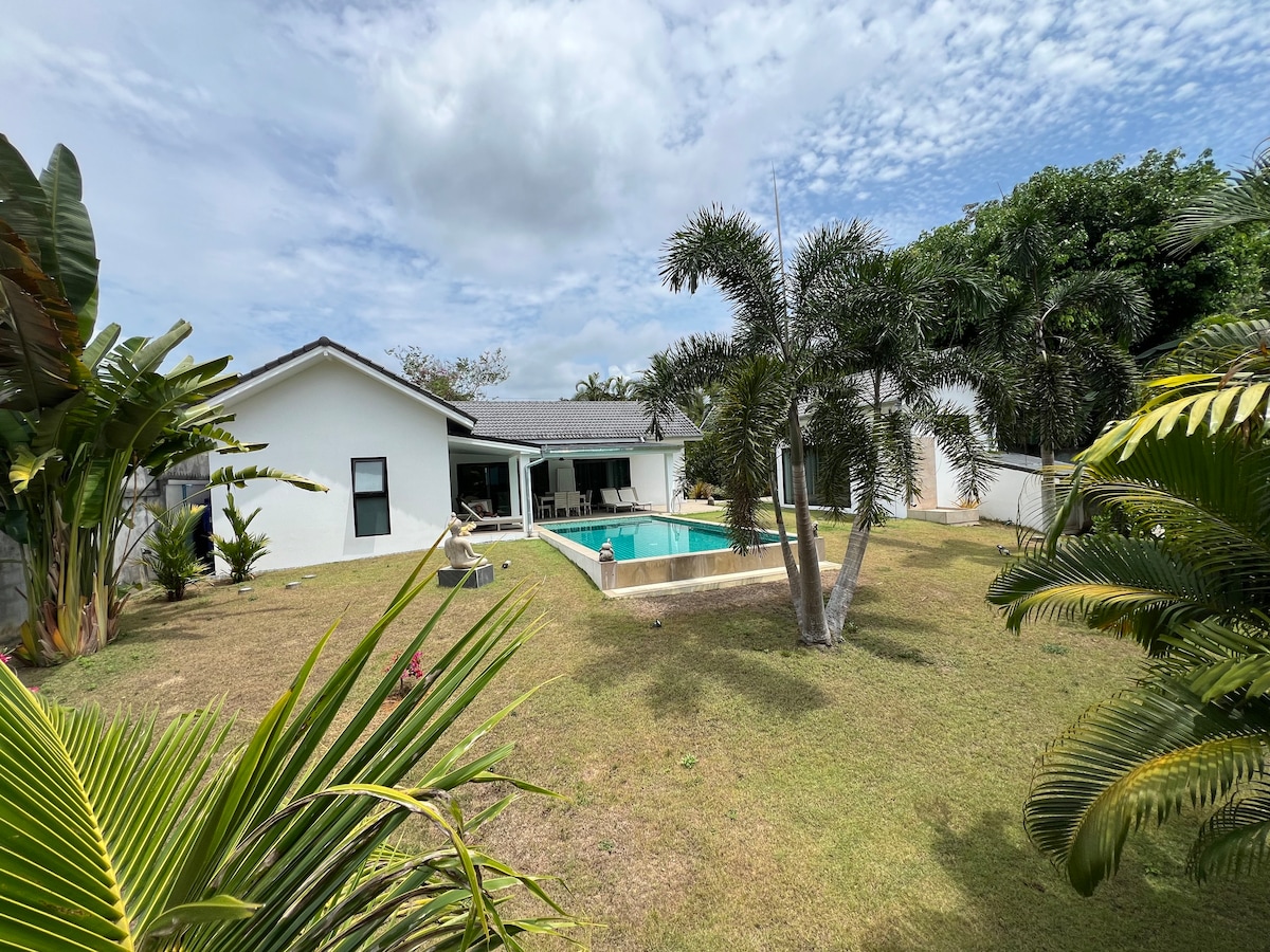 Très belle villa avec piscine proche mer