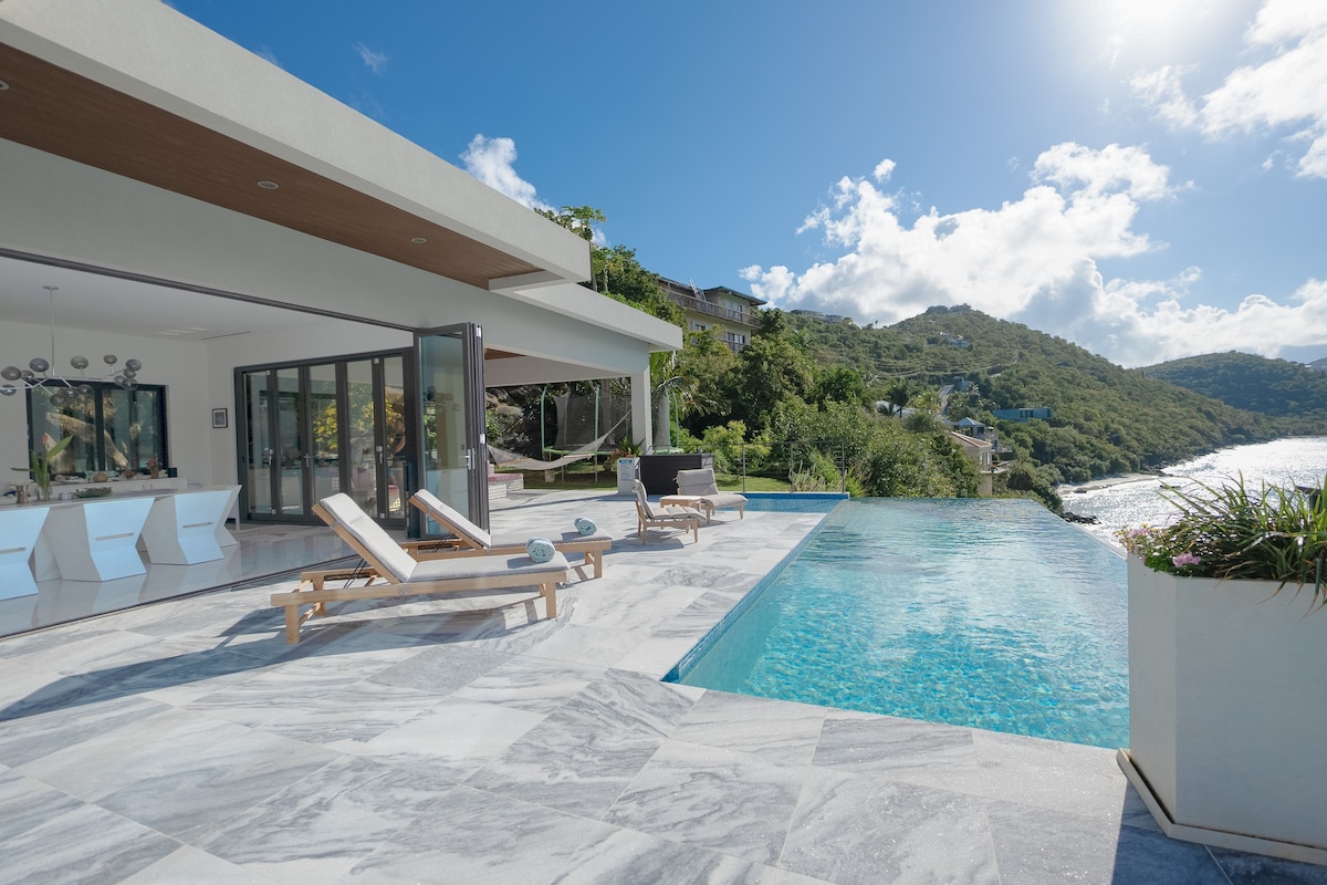 Caribbean Paradise - Magens Bay beachfront villa