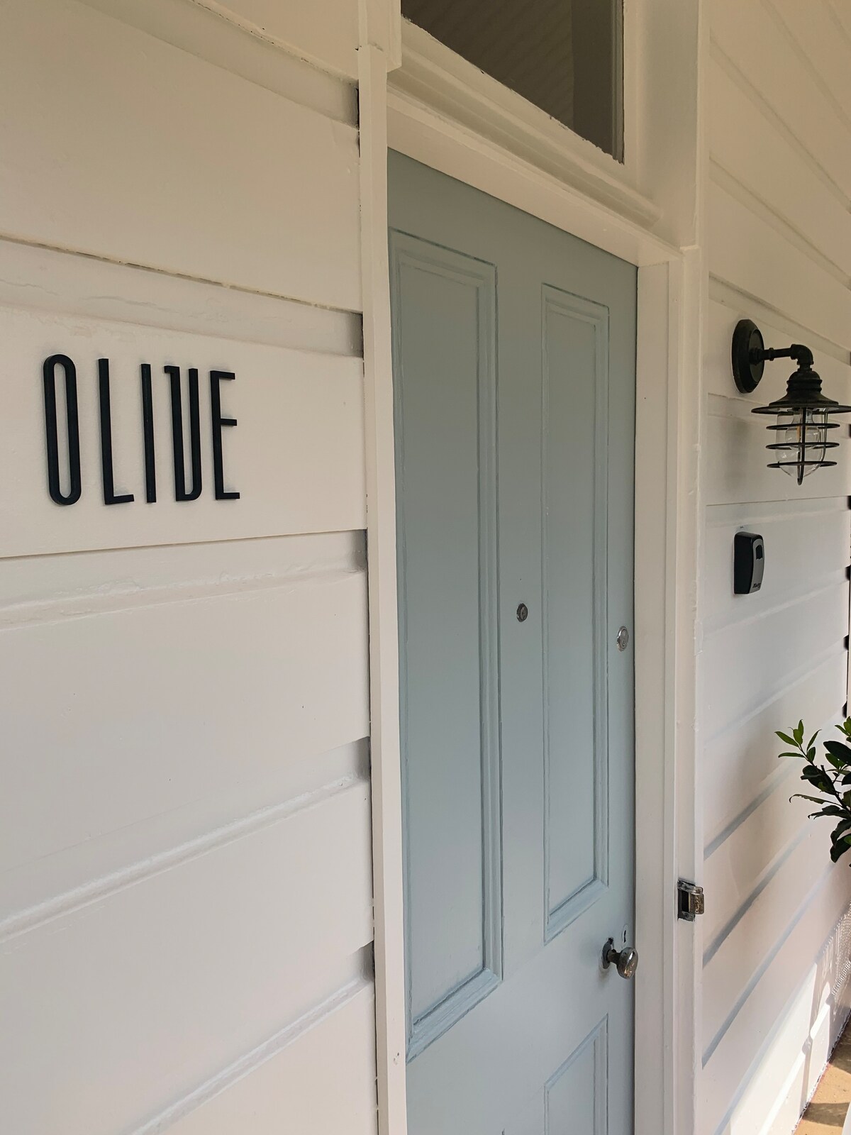 Olive Cottage: Raw + Rustic Country Accommodation