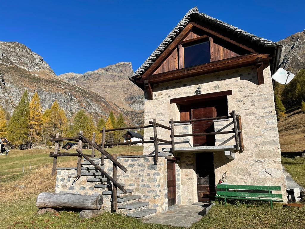 [casa-cantone]old chalet with a panoramic view
