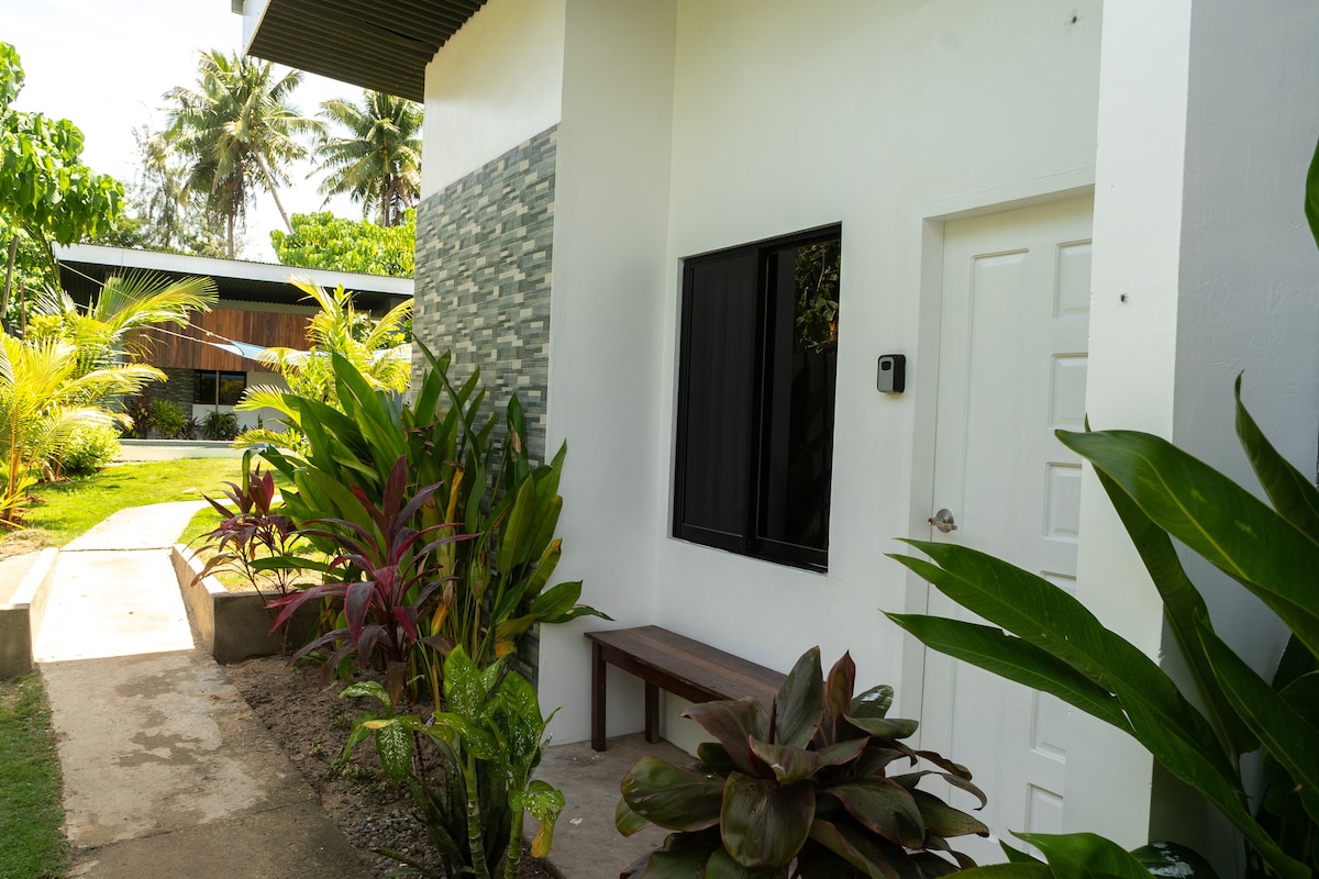 Siargao pool&villas  180Mbps, Central location