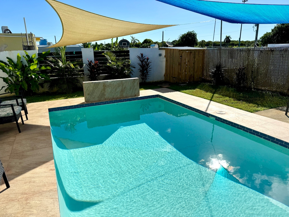 Minutes to ferry & beach, Full home with Pool