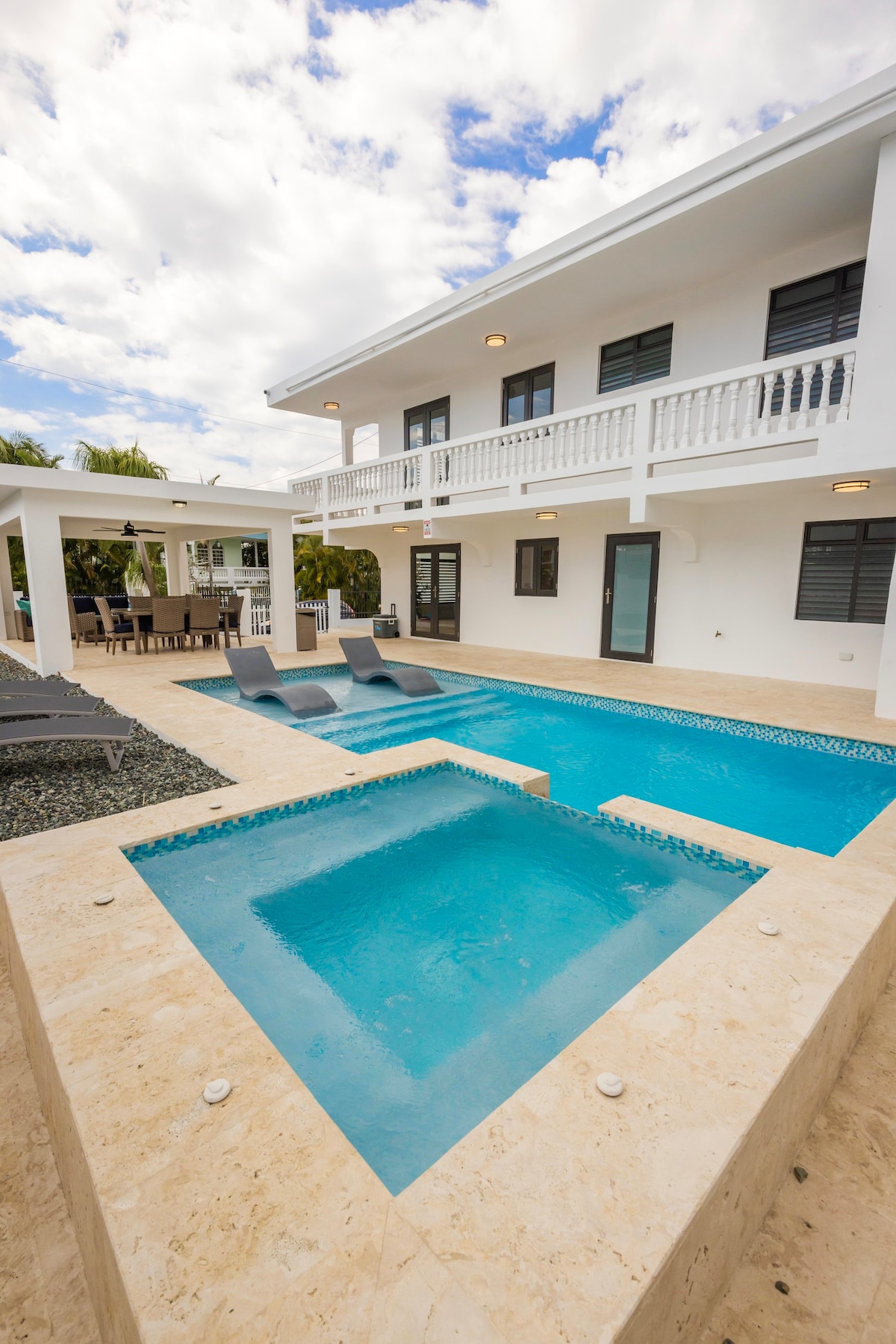 Modern Duplex with Heated Pool - Close to Beaches!