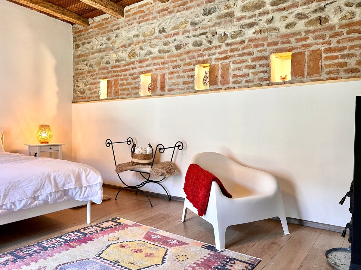 1800’s traditional Saxon room in a restored house