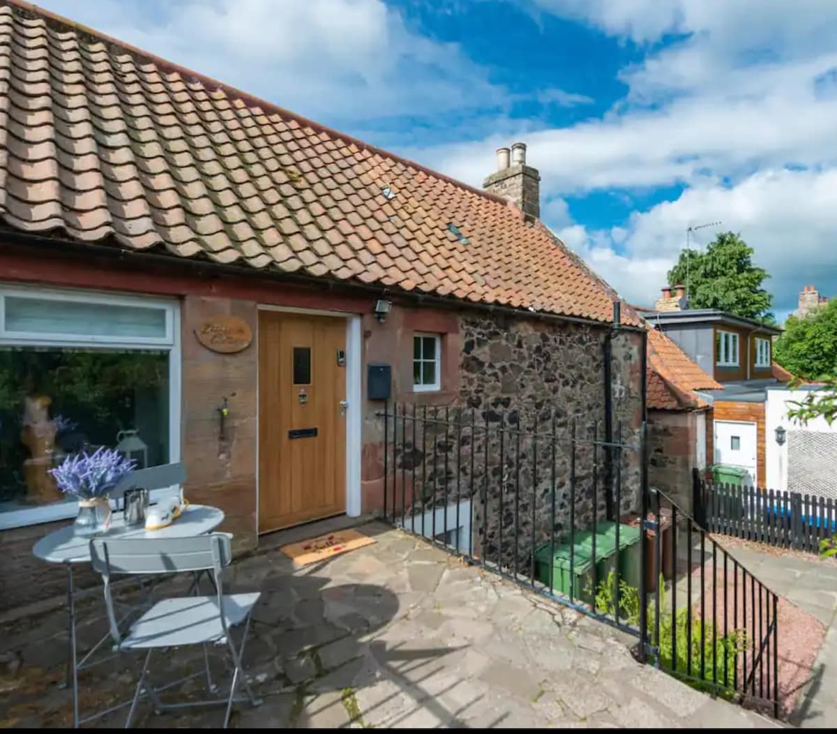 Delightful Garden Upper Cottage in Oldhamstocks