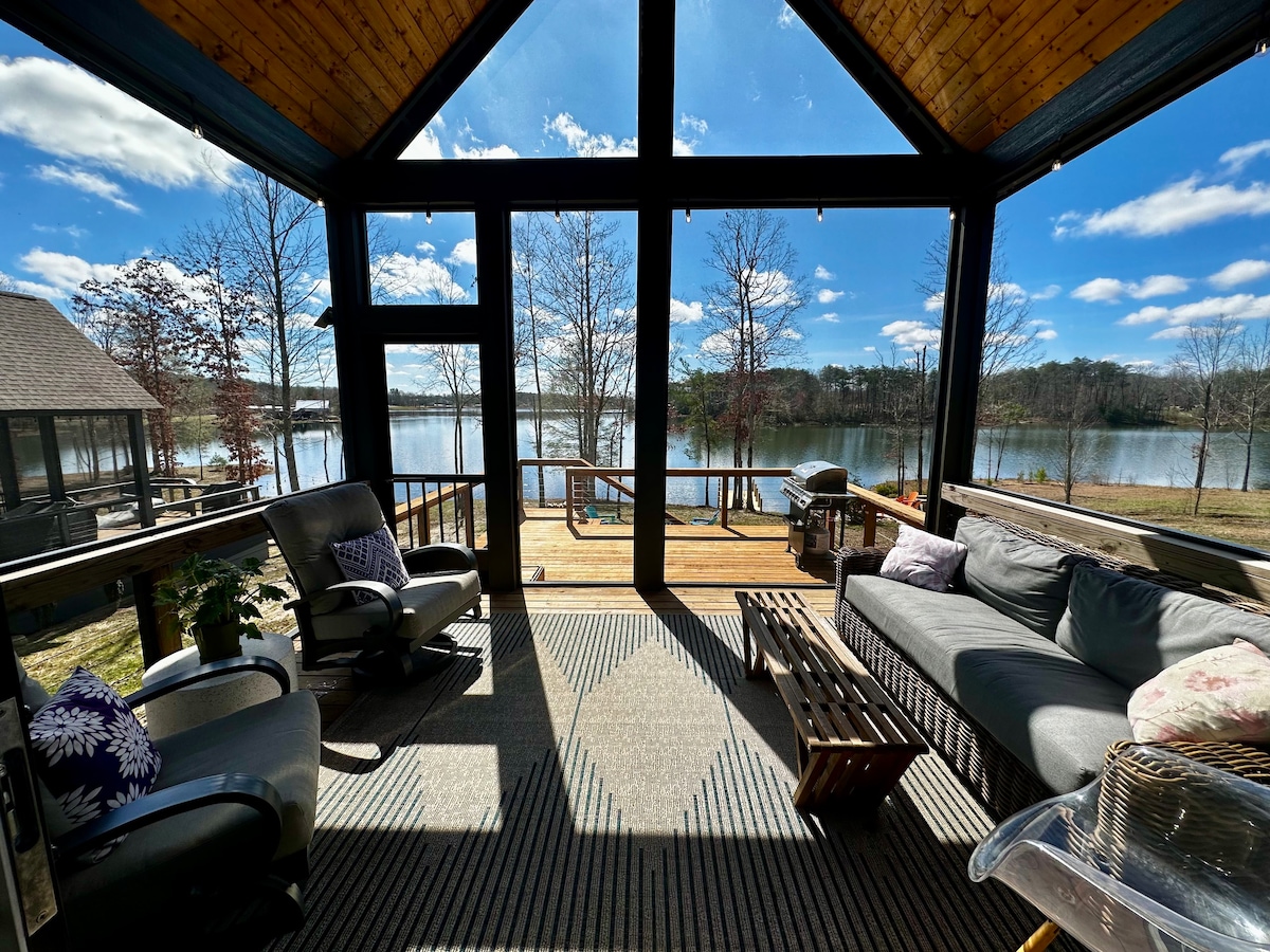 Catch & Release - Luxury Waterfront Bungalow