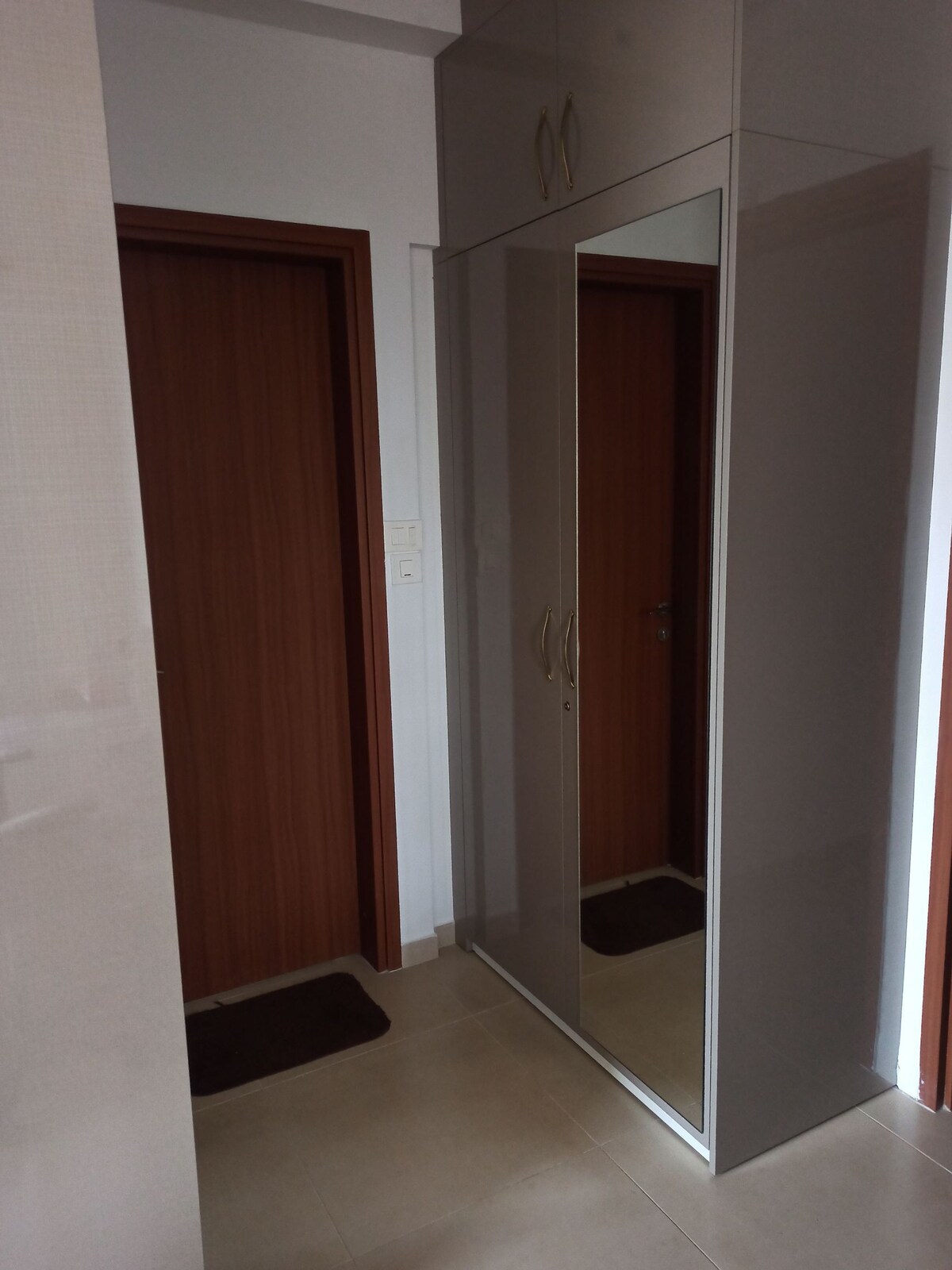 Private Room in a 2bhk (Non AC) - Bhartiya City