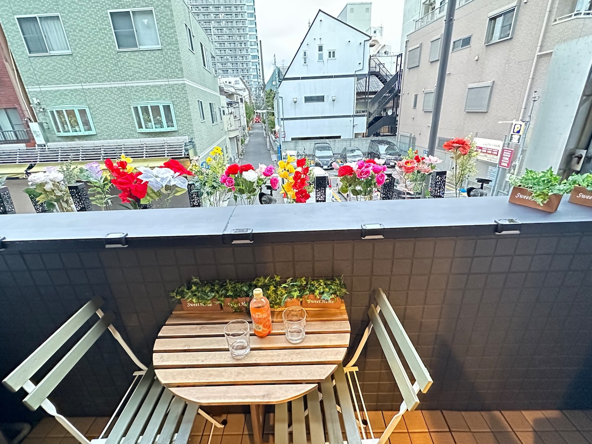 日式设计屋，带私人阳台，距浅草站 3 分钟，2 楼