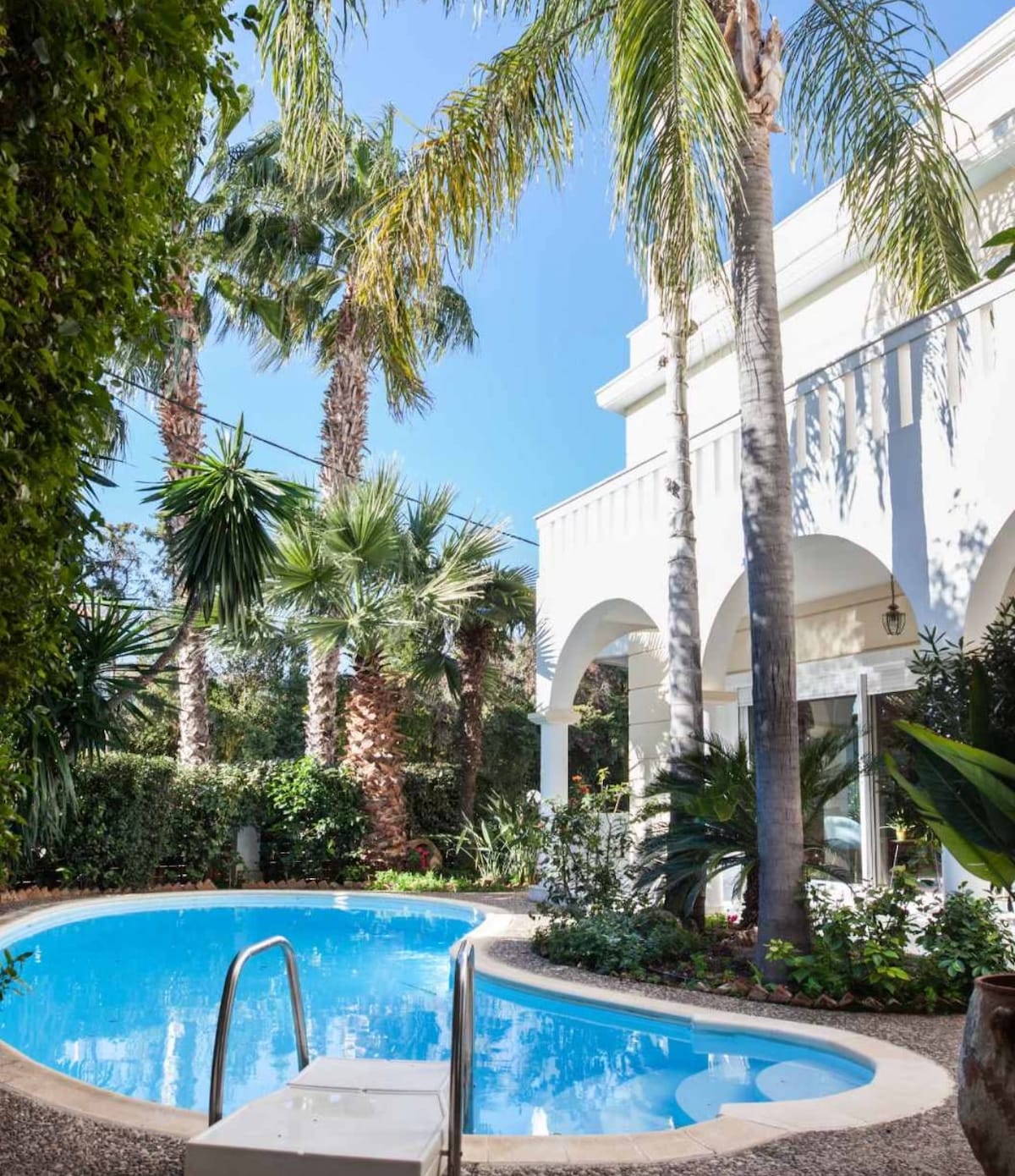 雅典阿里莫斯迷人的别墅，带私人泳池