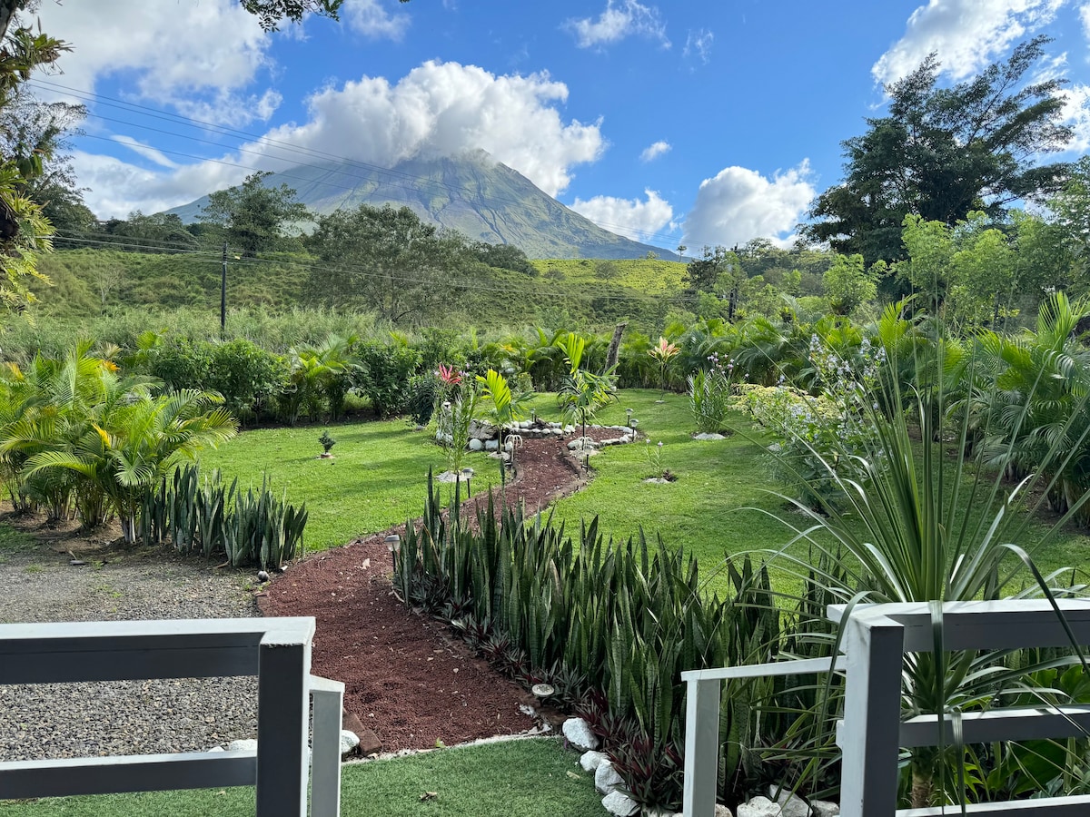 阿雷纳尔套房（ Arenal Suite ）热爱阿雷纳尔火山（ Arenal Volcano ）