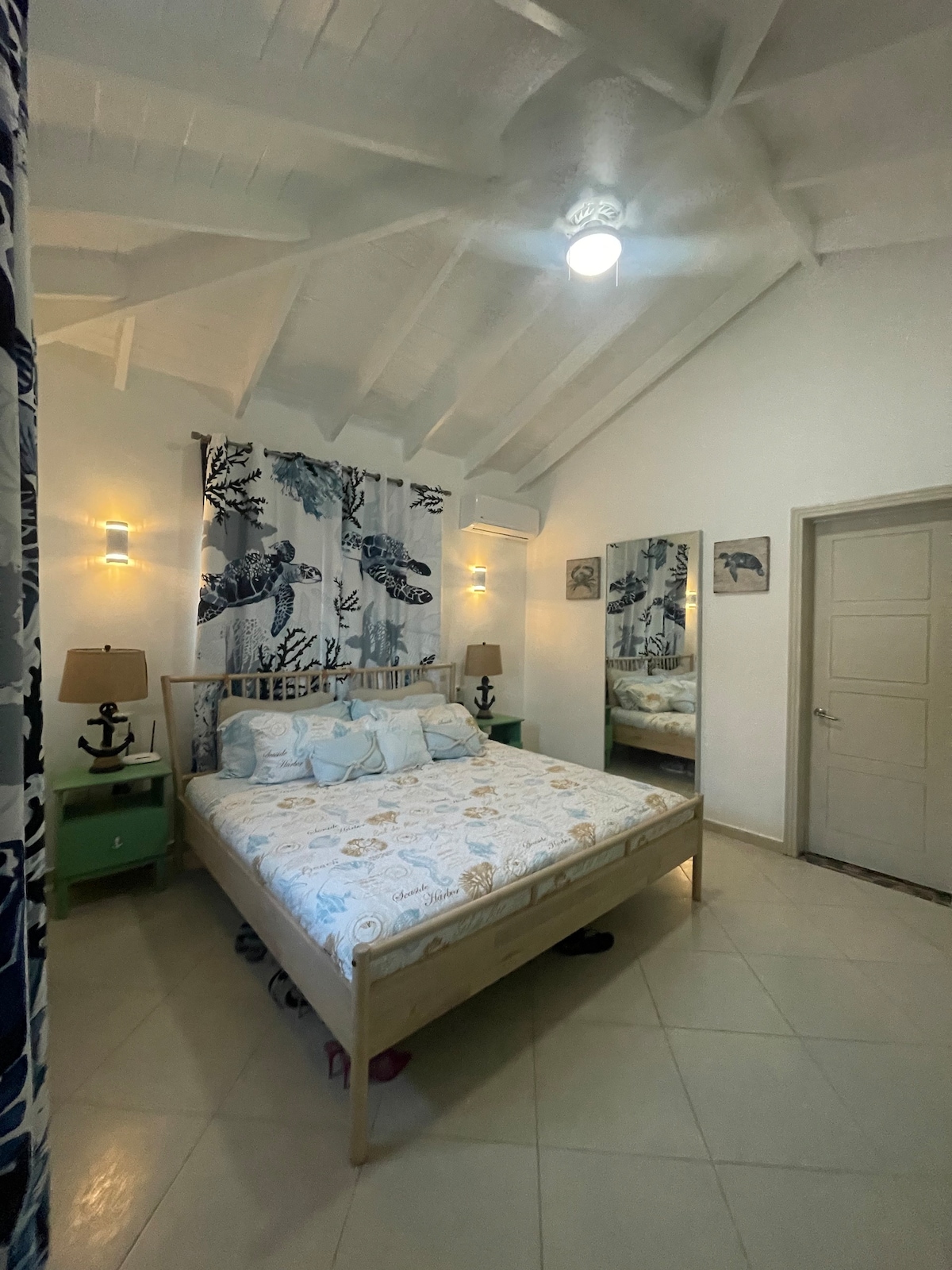 3-bedroom Ocean Front, Ocean View Duplex Condo