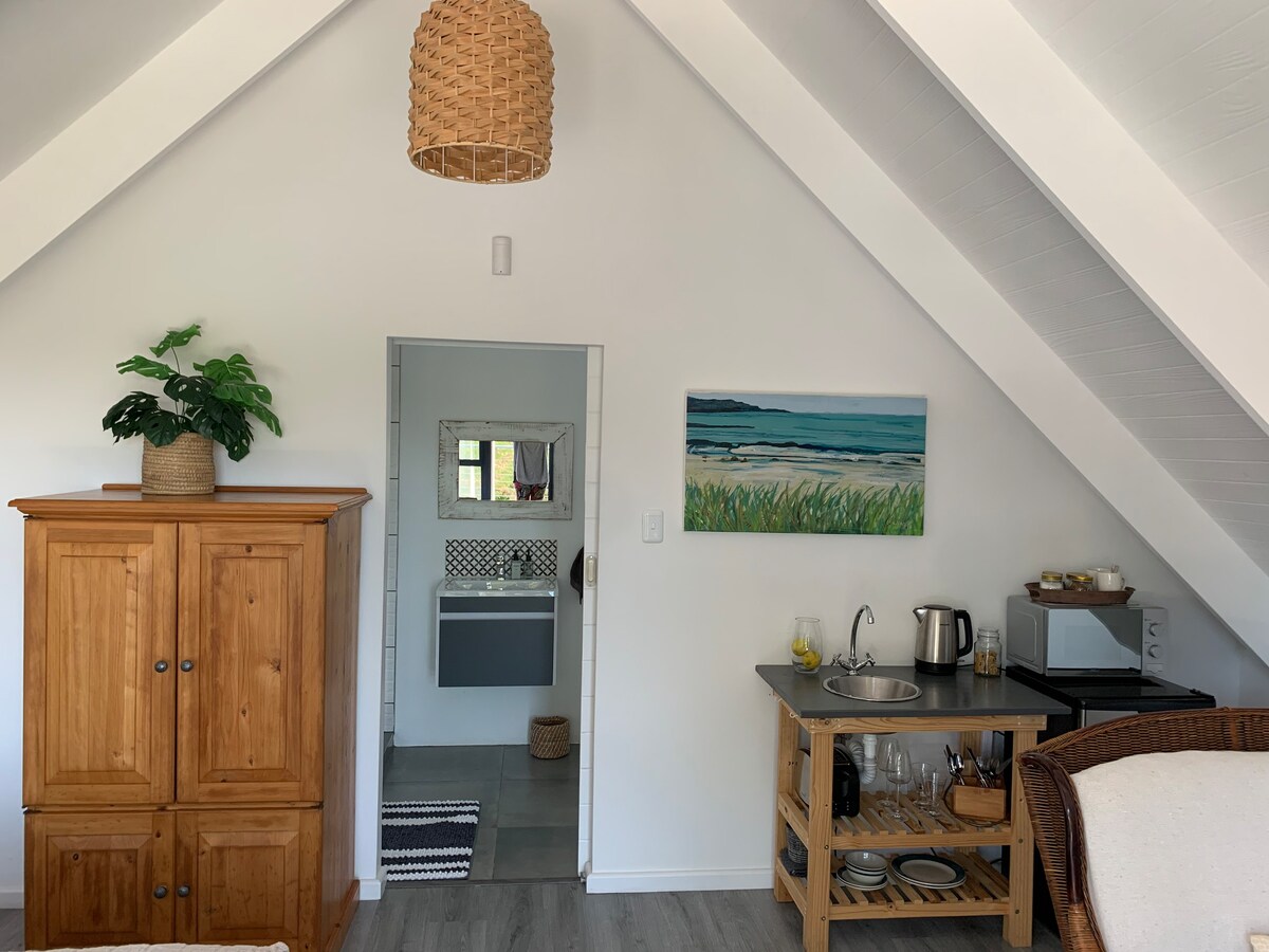 Escape to Milkwood Loft for a relaxing stay!