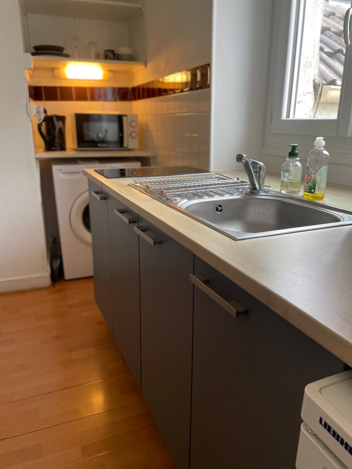 Studio cosy à 350m de la Gare RER C