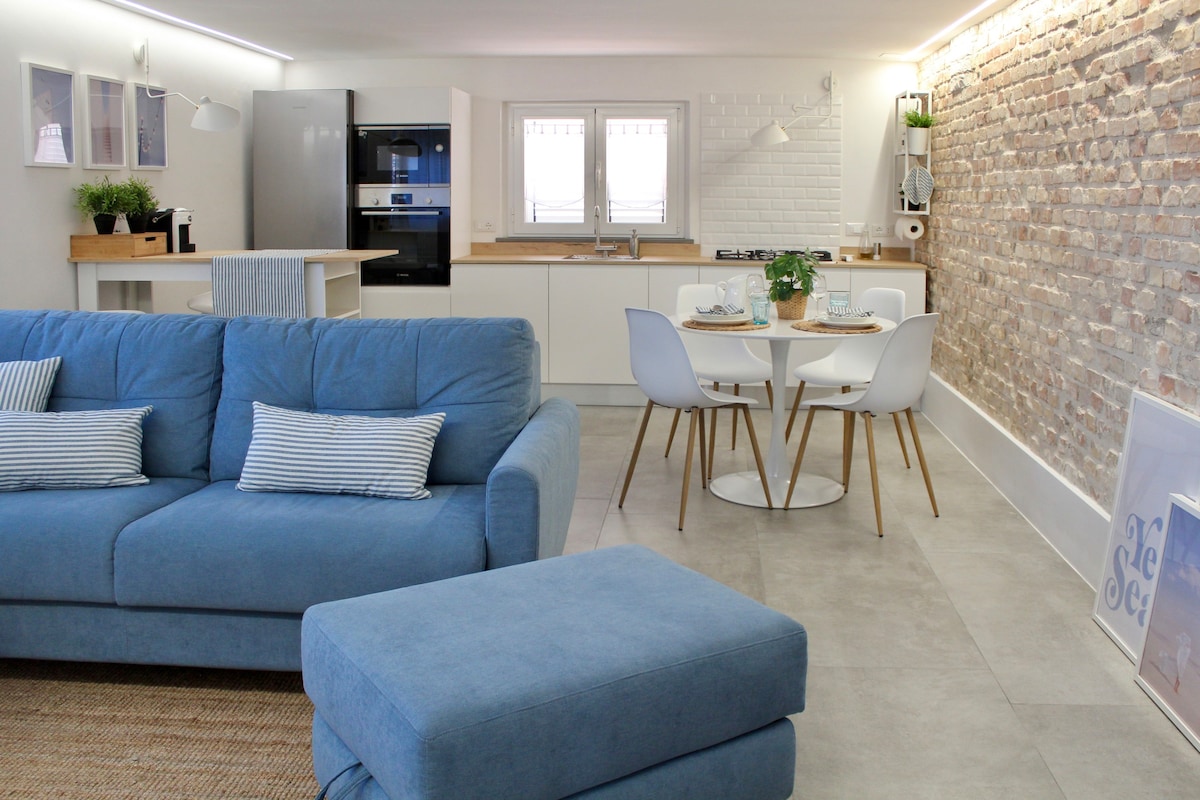 BLUE HOUSE - Appartamento fronte mare