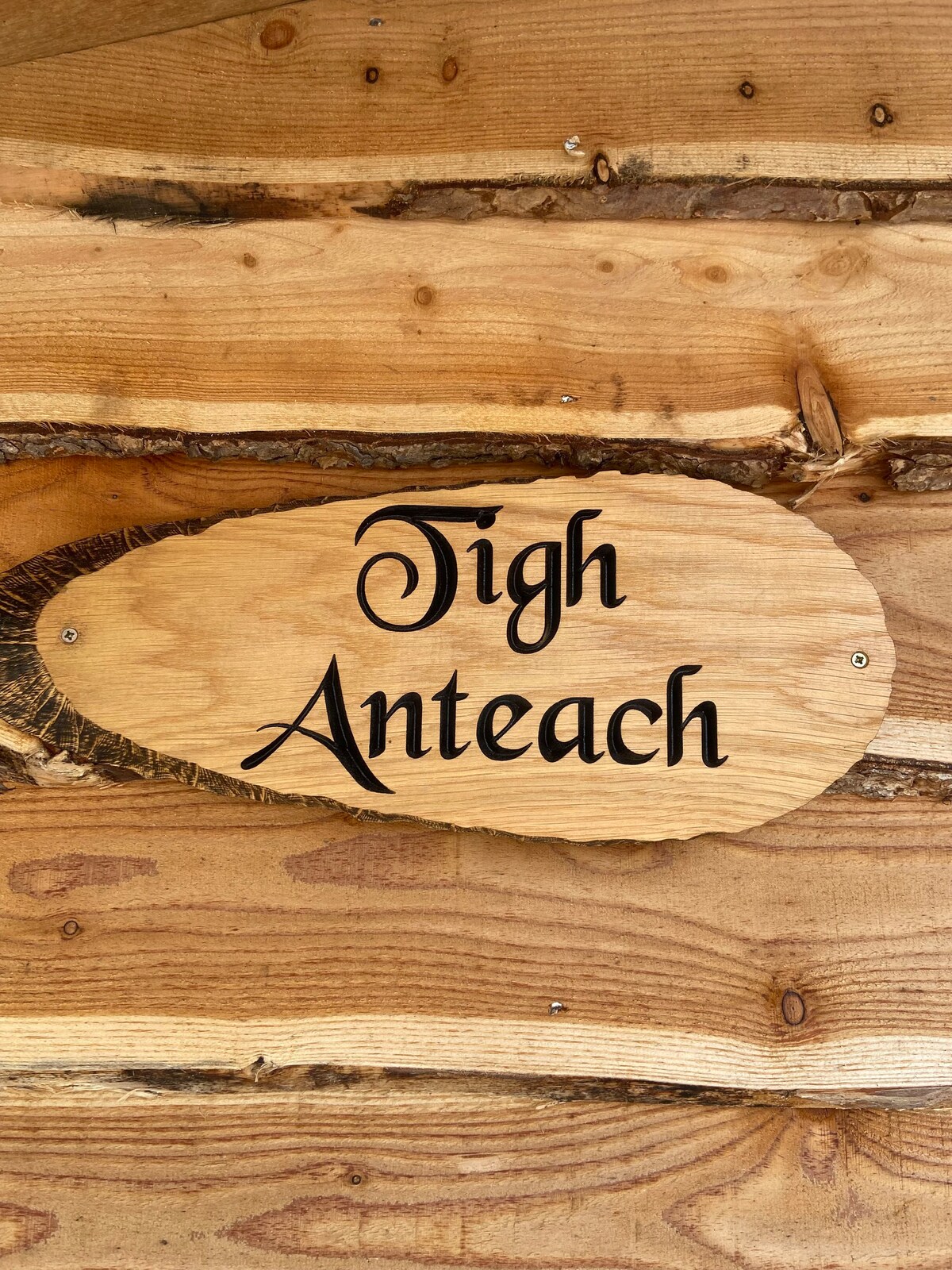 Tigh Anteach