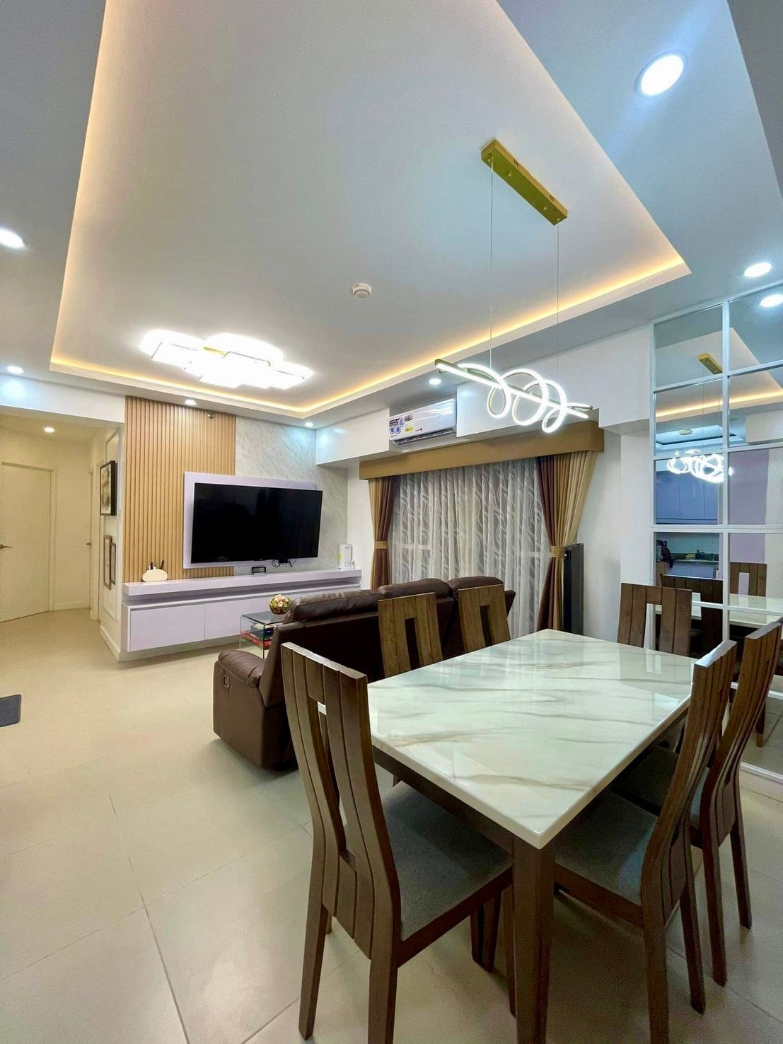 Modern Stylish 3-BR, 2-Bath, 2-Balcony Pasig Condo