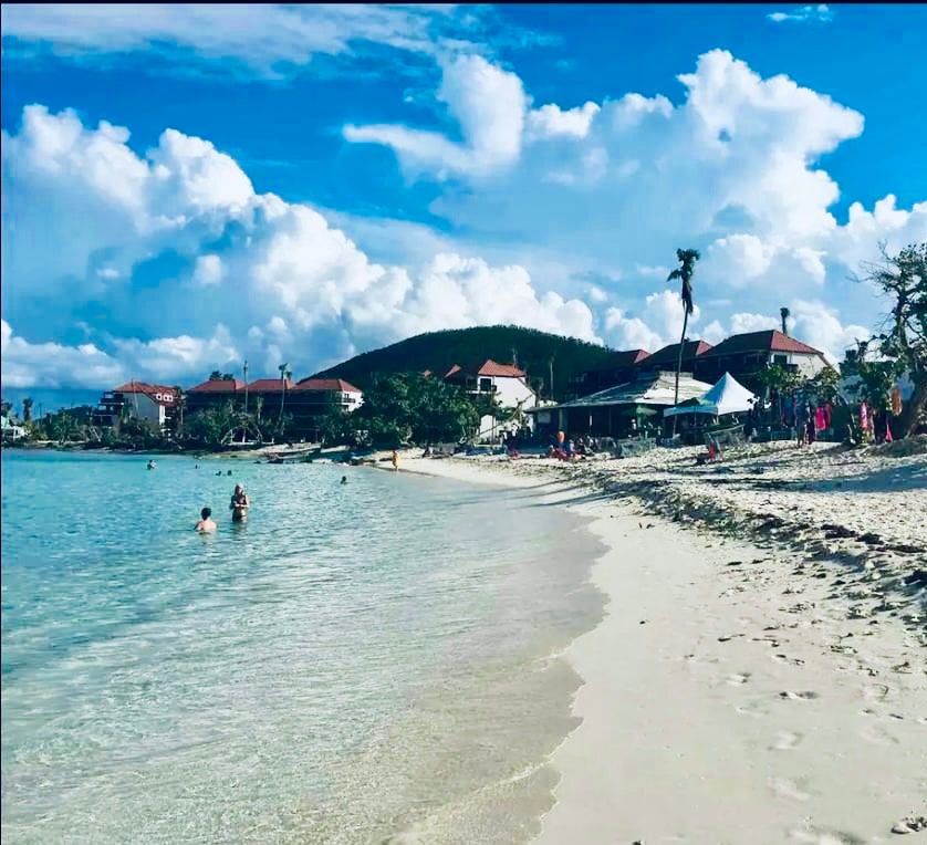 Private Pool Getaway in Smith Bay (Beach Nextdoor)