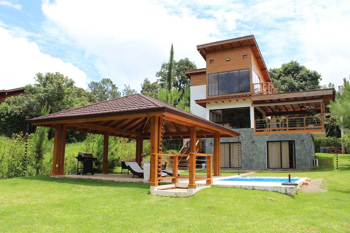 Private heated pool In BuenaVista,Jarabacoa