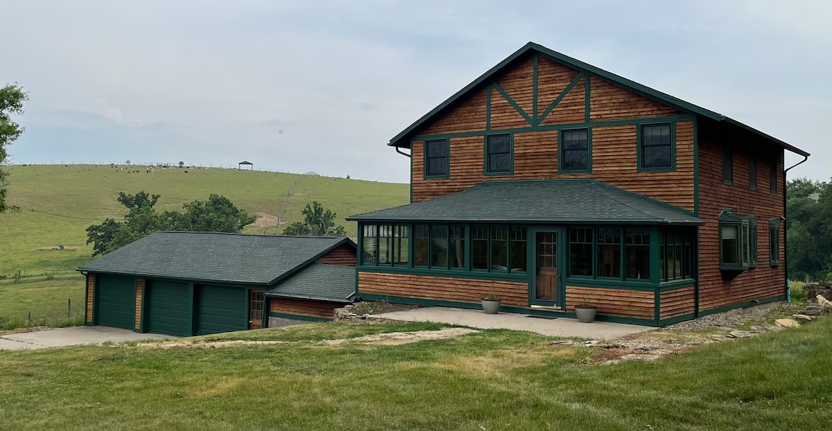 Cabin Located in SW Wisconsin