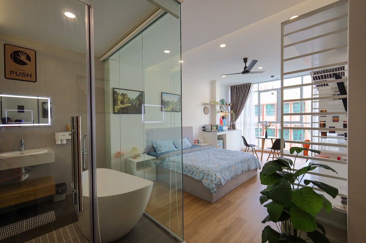 Modern Apartment near Bui Vien and Ben Thanh