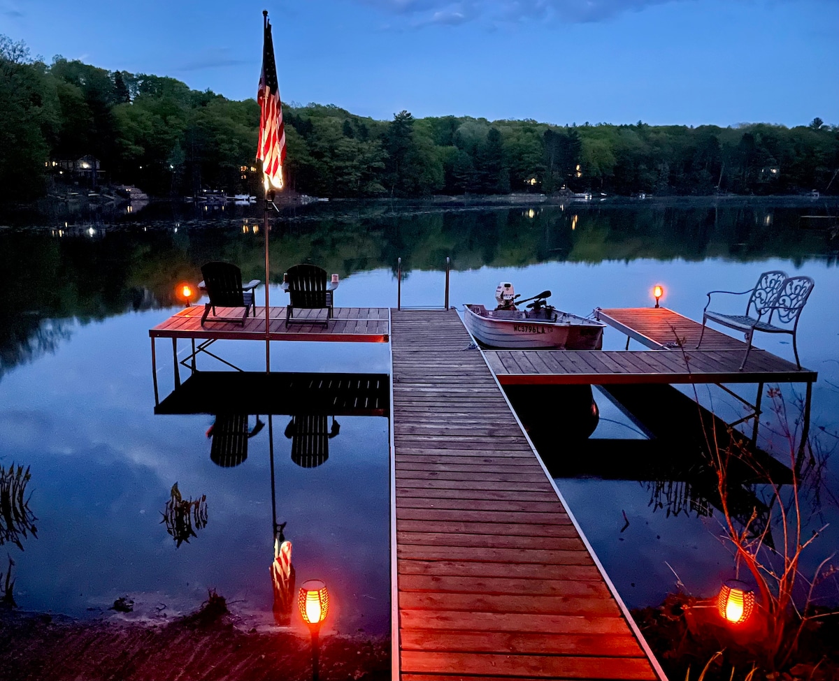 Luxury on Chandler Lake w/kayaks, close to TC