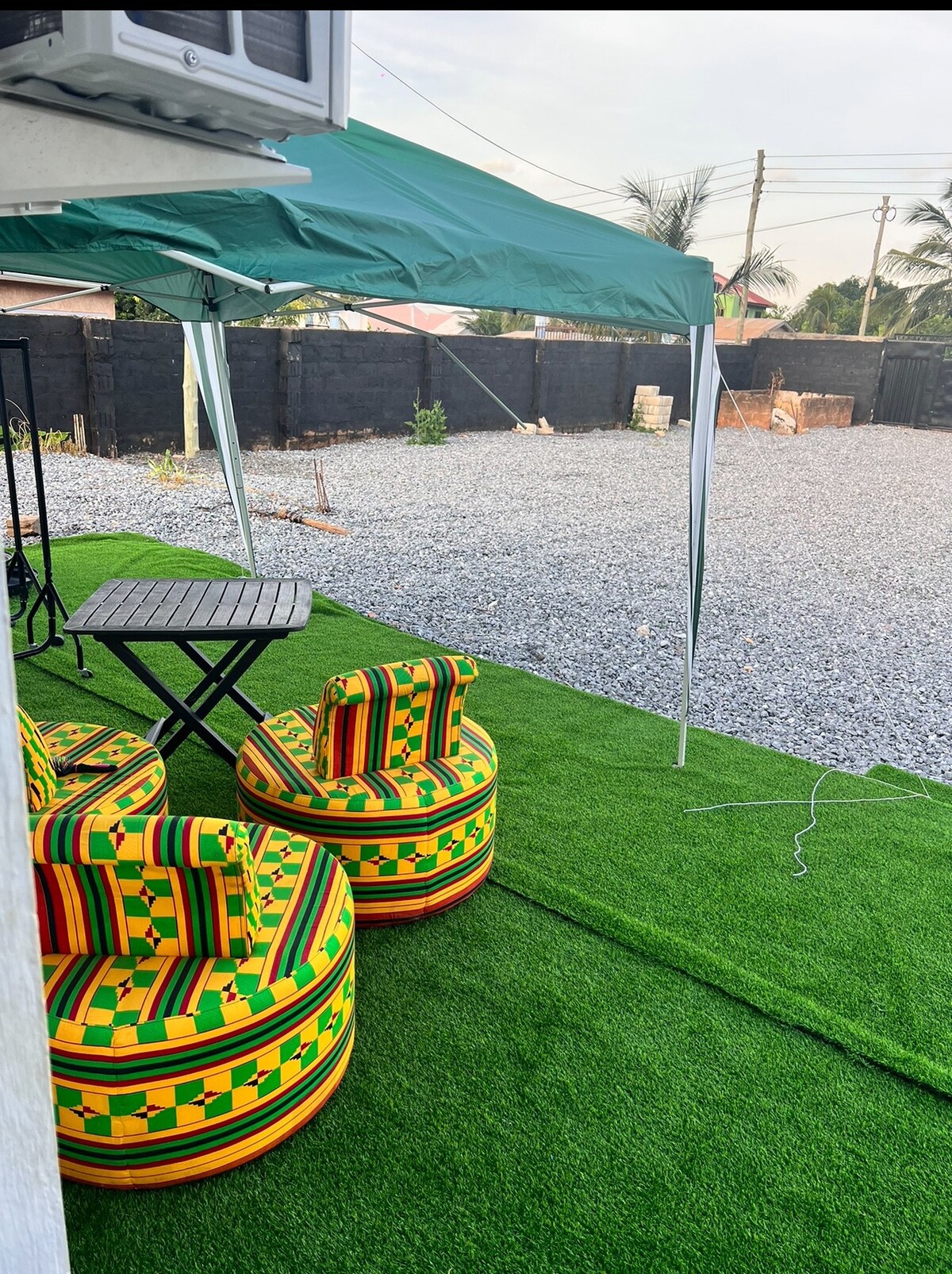 Funky Ghanaian Cottage in Ashiyie Accra