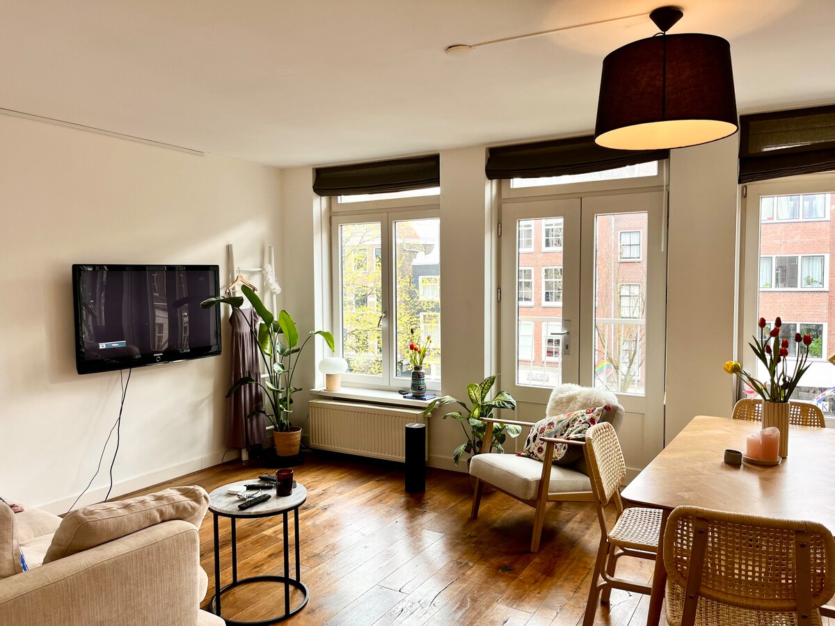 Sunny Jordaan - 2 Bedroom and Balcony