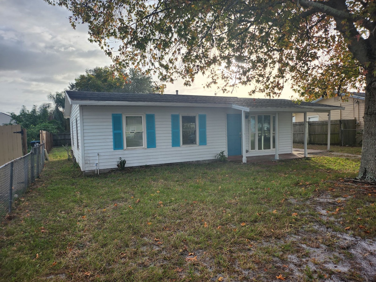 Orlando's Beach Styled Bungalow